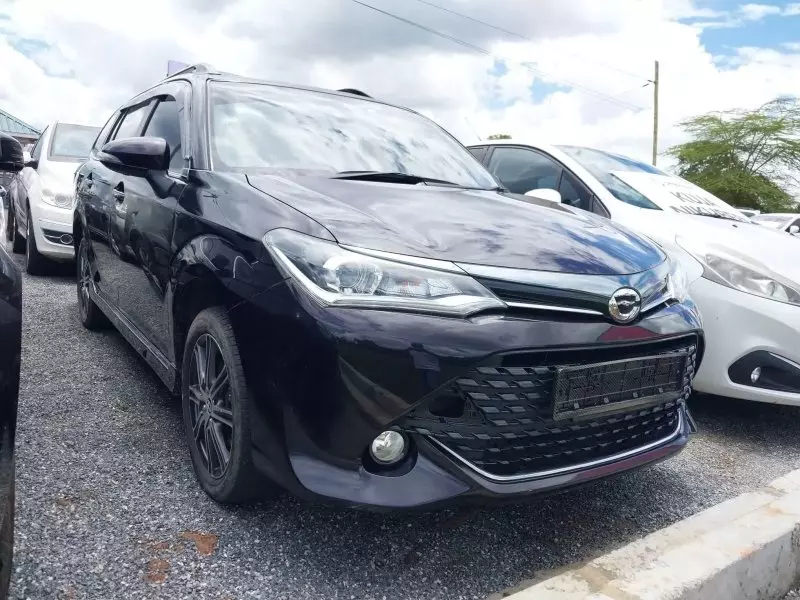 Toyota Fielder    - 2016
