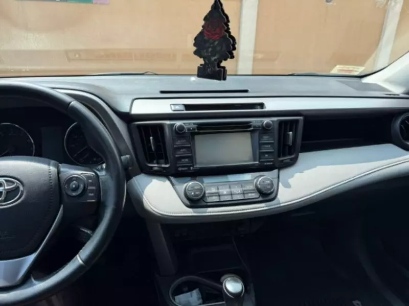 Toyota RAV 4   - 2016