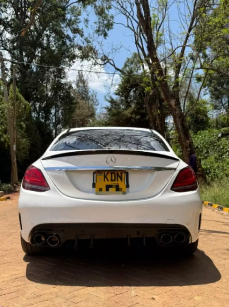 Mercedes-Benz C 180   - 2015