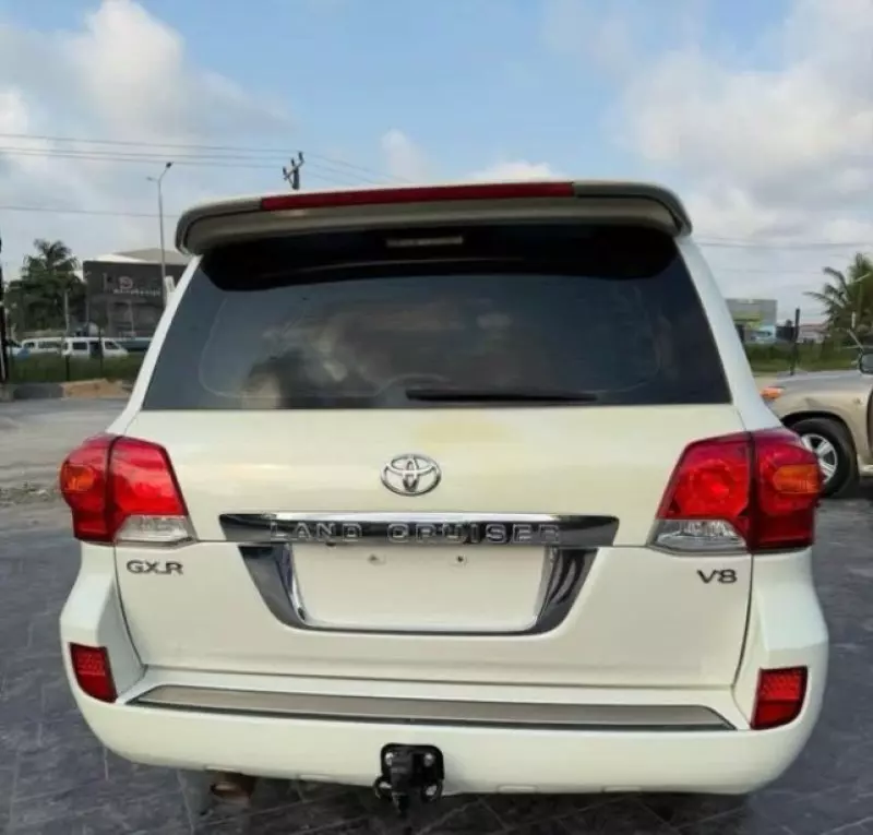 Toyota Land Cruiser GXR   - 2013