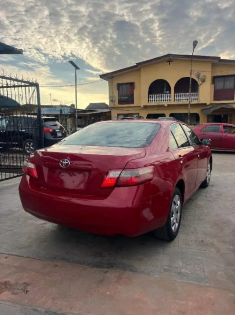 Toyota Camry - 2008