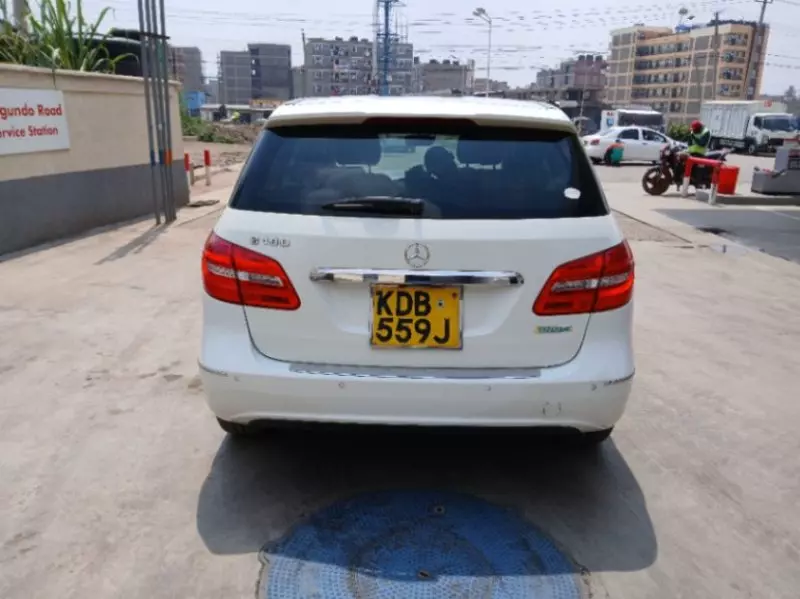 Mercedes-Benz B 170   - 2013