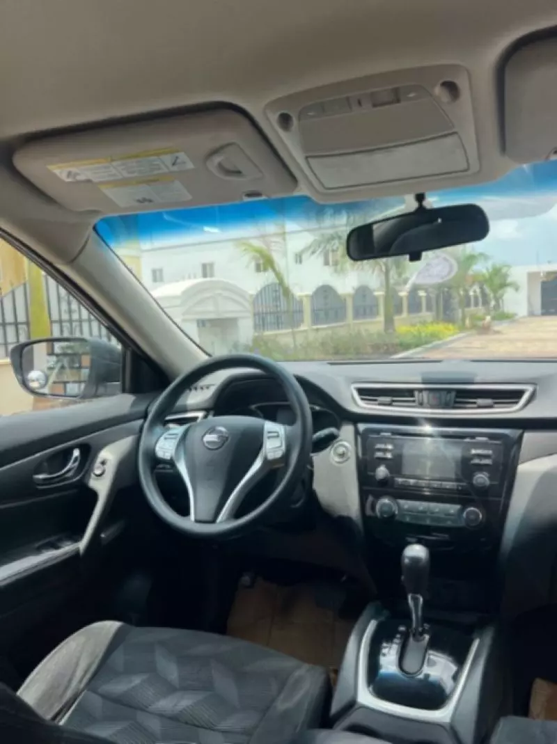 Nissan Rogue   - 2016
