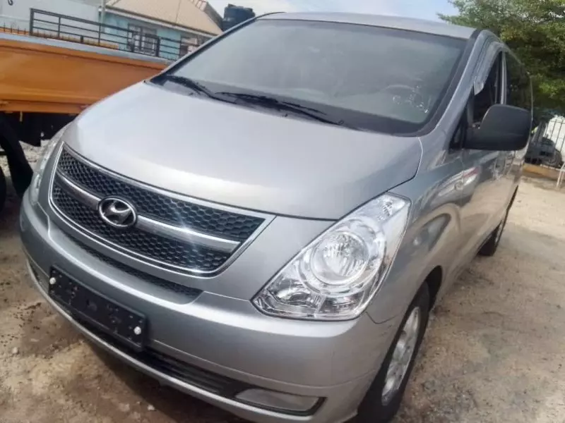 Hyundai H-1 Starex   - 2016