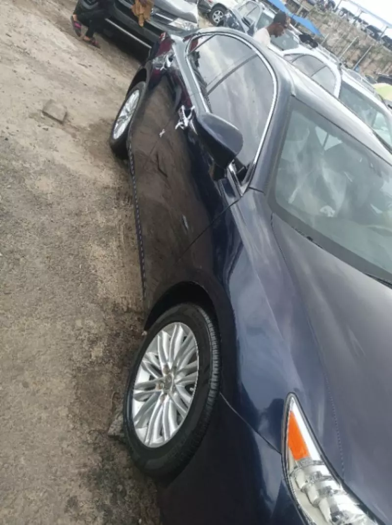 Lexus ES 350   - 2013