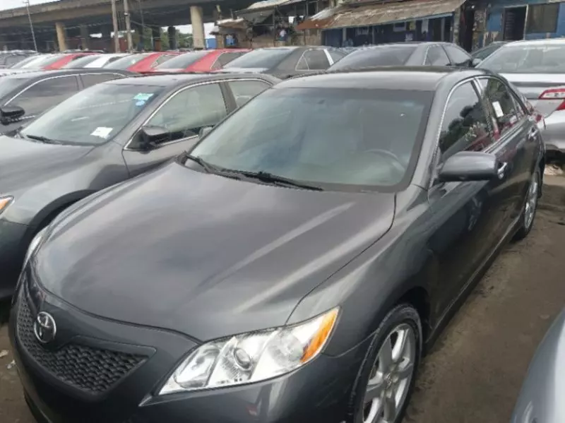Toyota camry   - 2009