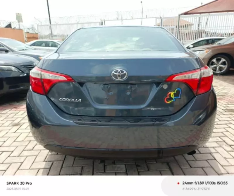 Toyota Corolla   - 2014