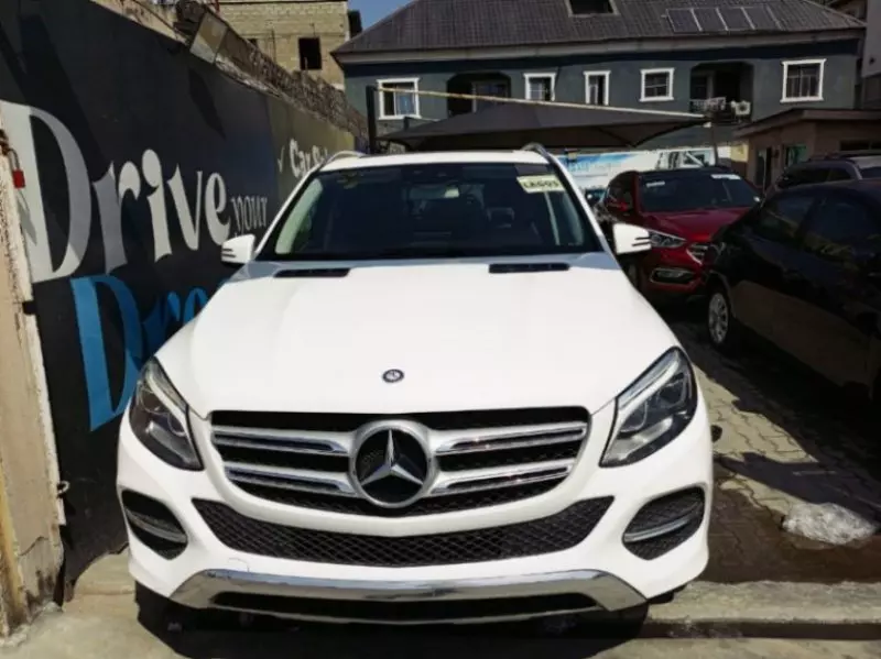 Mercedes-Benz GLE 350   - 2016