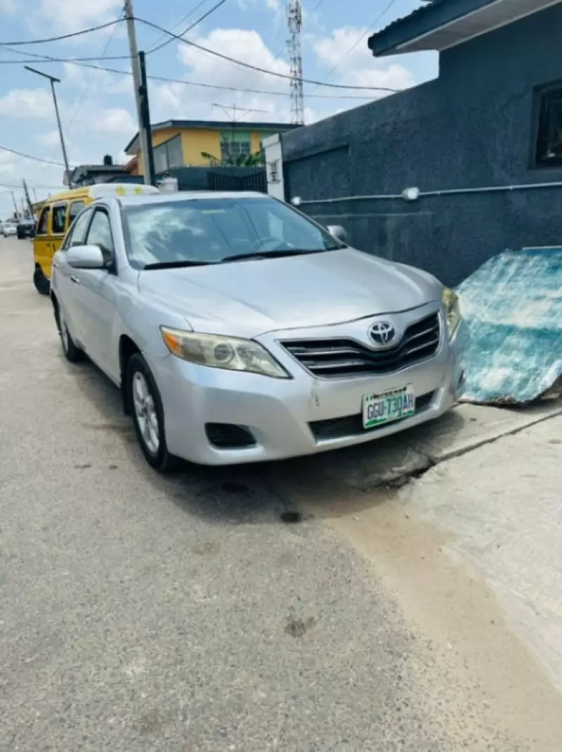 Toyota Camry   - 2007
