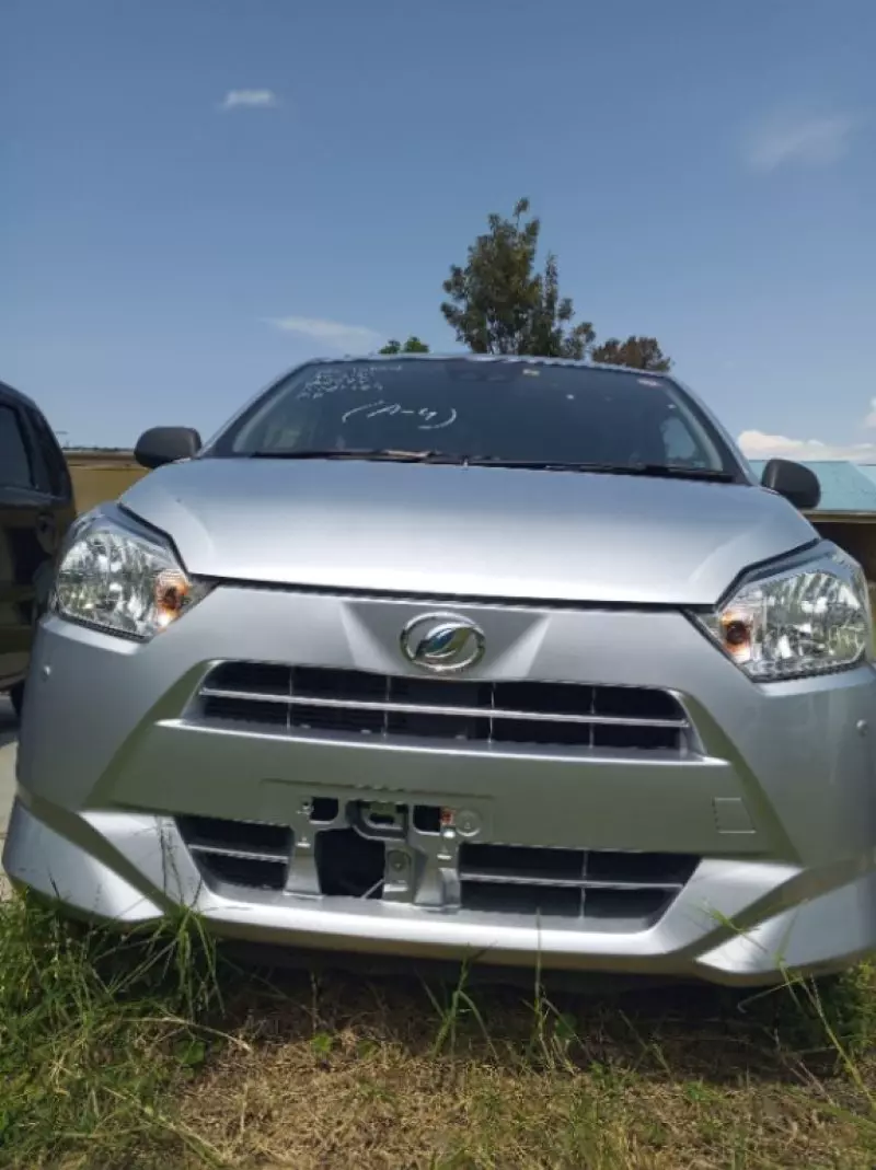 Daihatsu Mira    - 2017