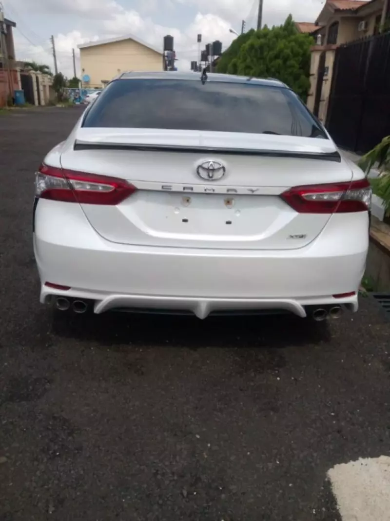 Toyota Camry   - 2019