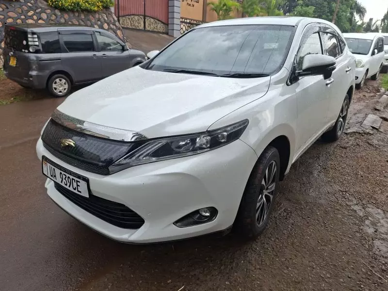 Toyota Harrier   - 2015