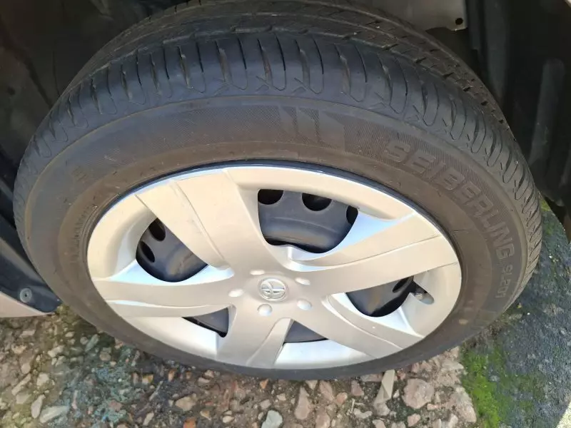 Toyota Ractis - 2012