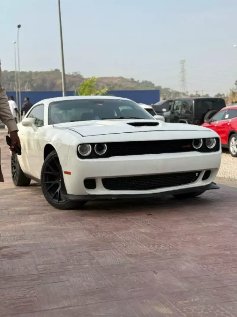Dodge Challenger   - 2015