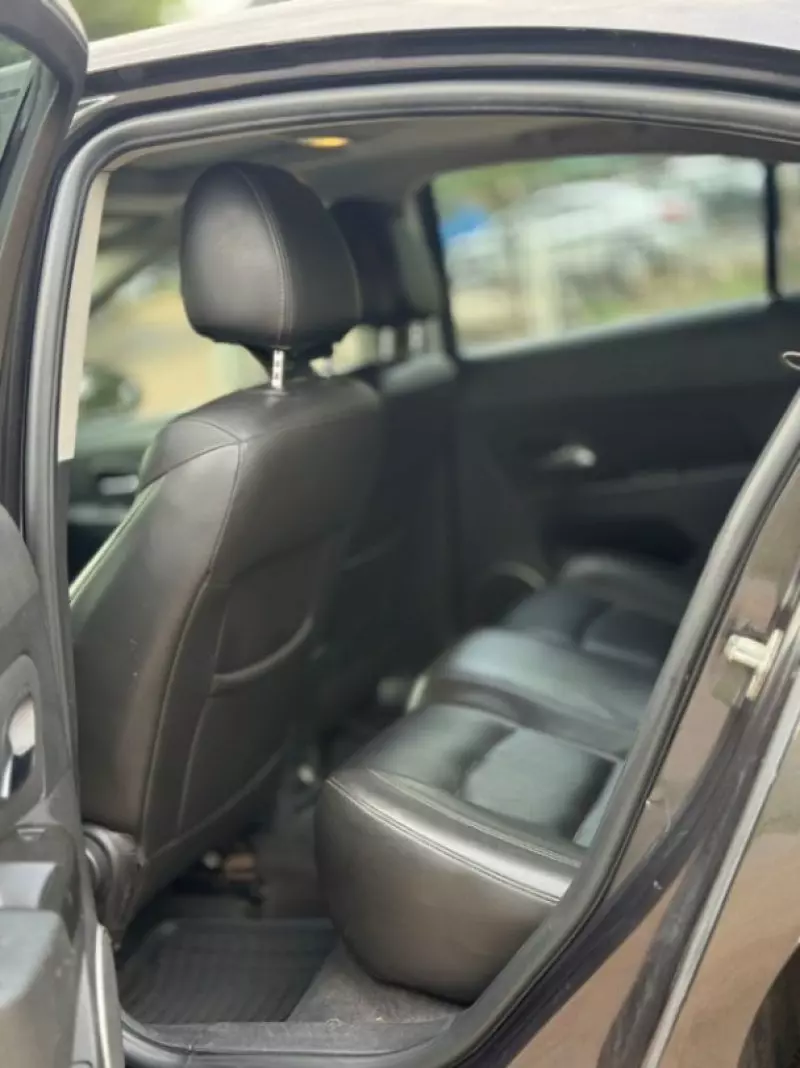 Chevrolet Cruze   - 2014