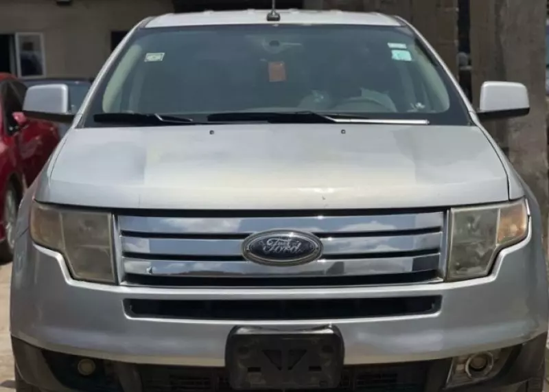 Ford Edge   - 2010