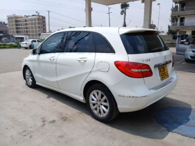 Mercedes-Benz B 170   - 2013