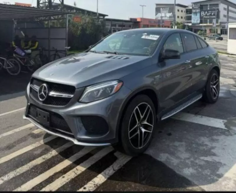 Mercedes-Benz GLE 43 AMG - 2017