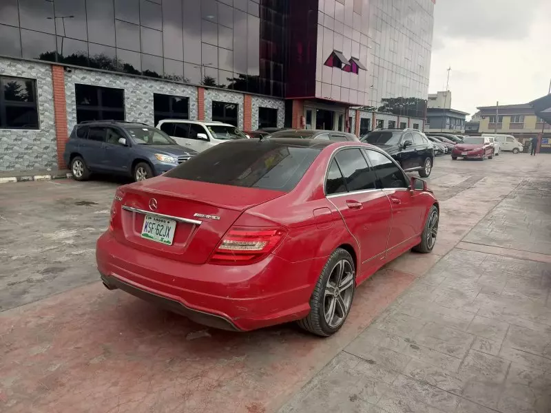 Mercedes-Benz C-class   - 2013