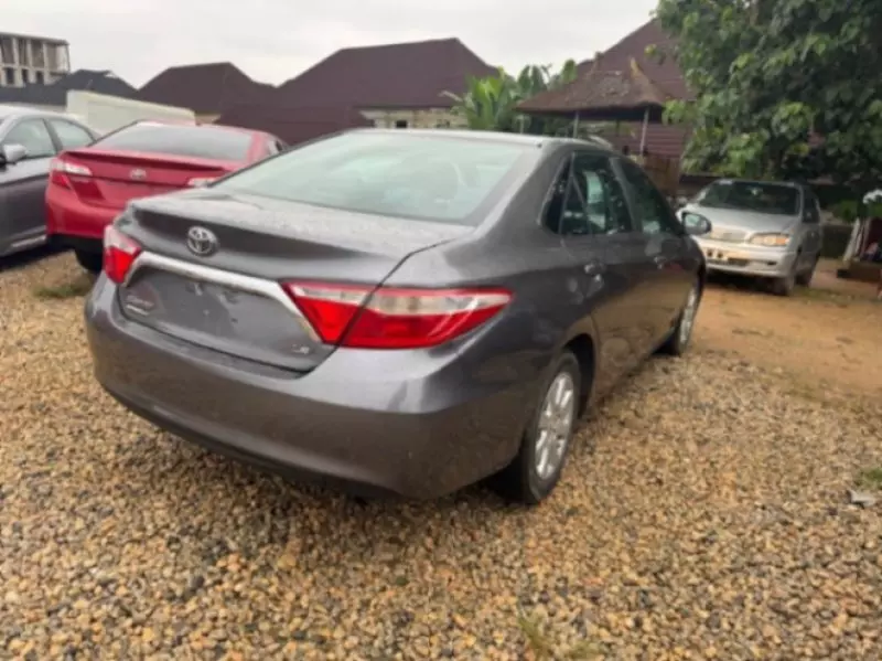 Toyota Camry   - 2007