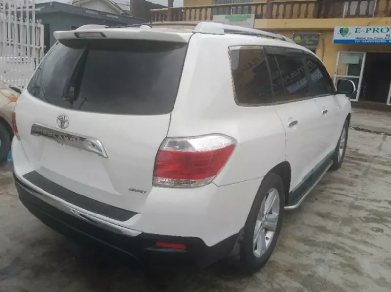 Toyota Highlander   - 2009