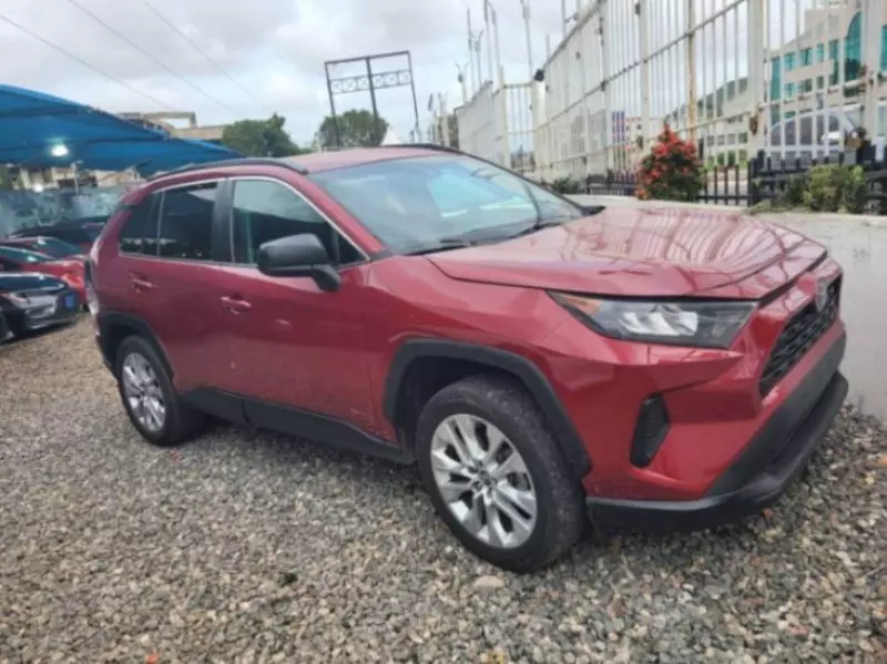 Toyota RAV 4   - 2021