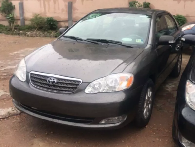 Toyota Corolla   - 2007