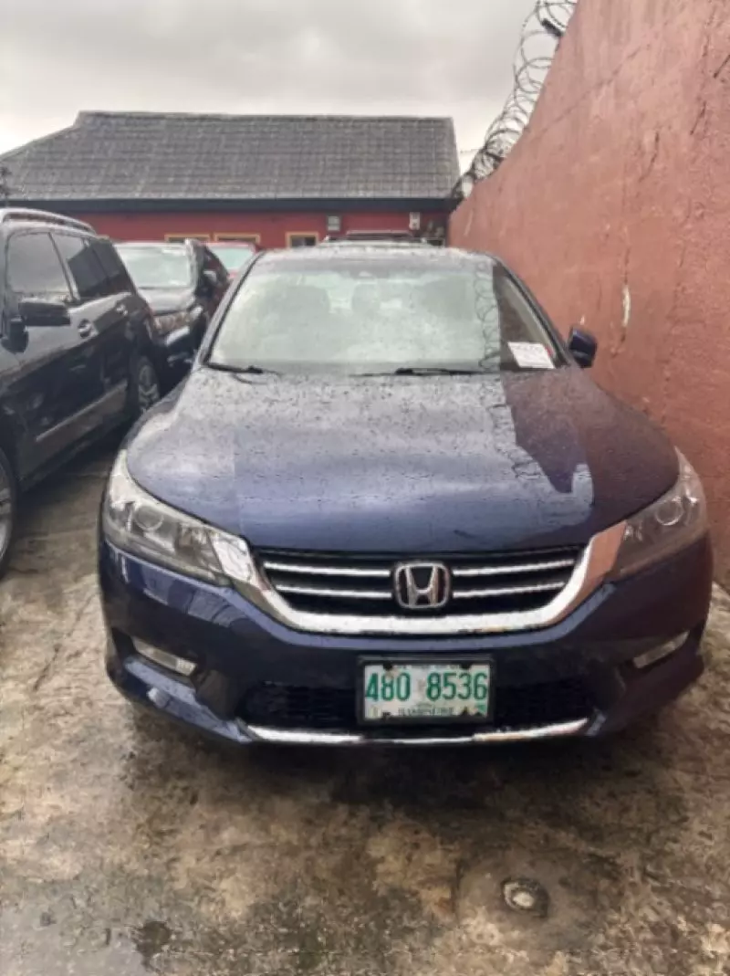 Honda Accord   - 2013