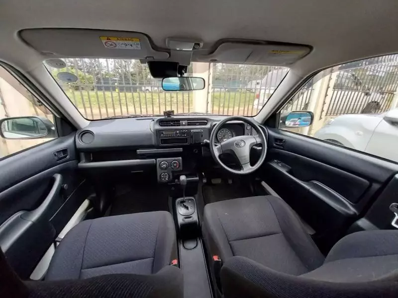 Toyota Probox    - 2017