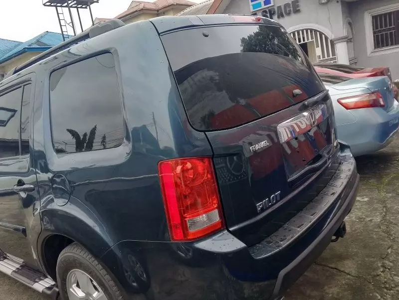 Honda Pilot   - 2011