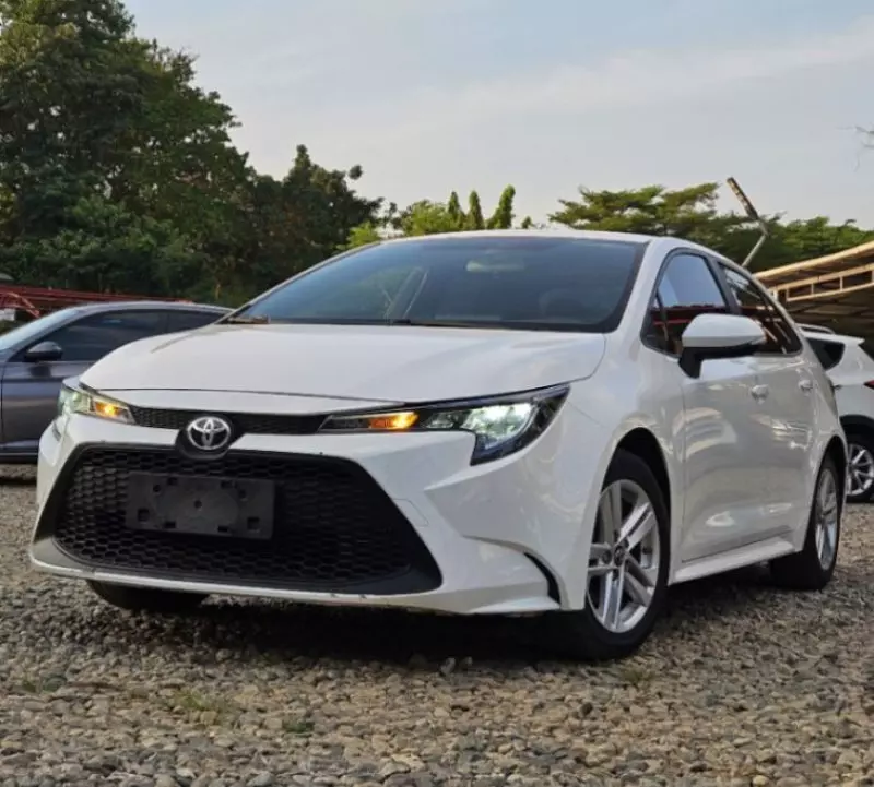 Toyota Corolla   - 2016
