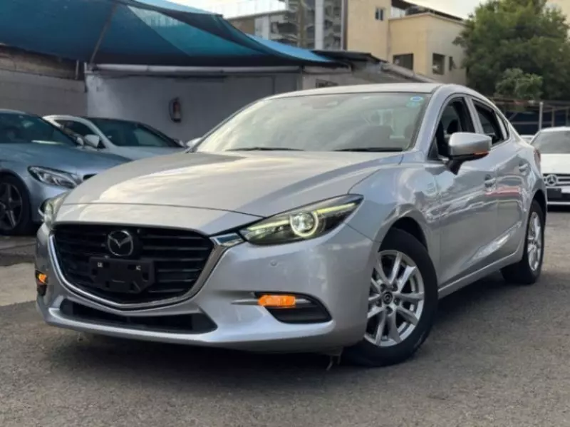 Mazda Axela    - 2018