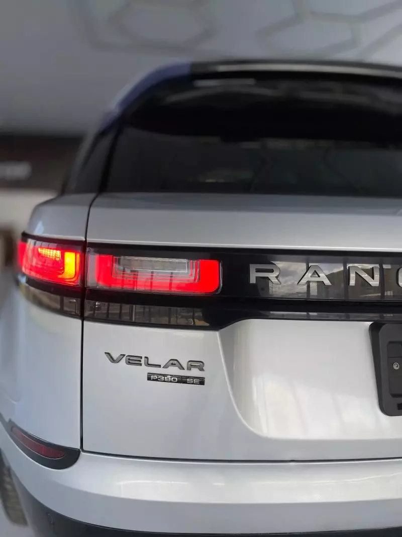 Land Rover Range Rover Velar   - 2018
