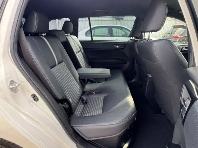 Toyota Fielder    - 2018