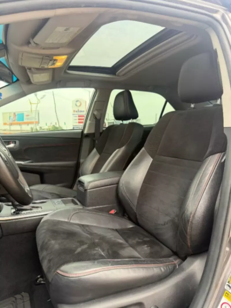Toyota Camry   - 2015