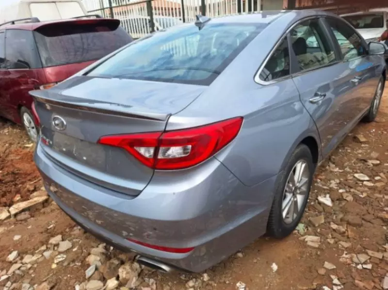 Hyundai Sonata   - 2015