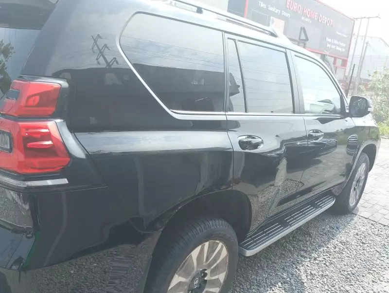 Toyota Landcruiser Prado   - 2022