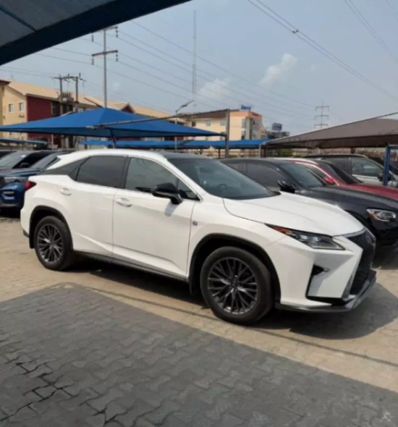 Lexus RX   - 2018