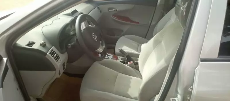 Toyota corolla   - 2013