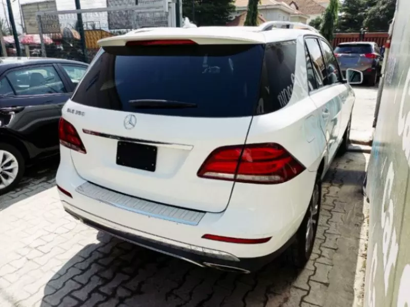 Mercedes-Benz GLE 350   - 2016