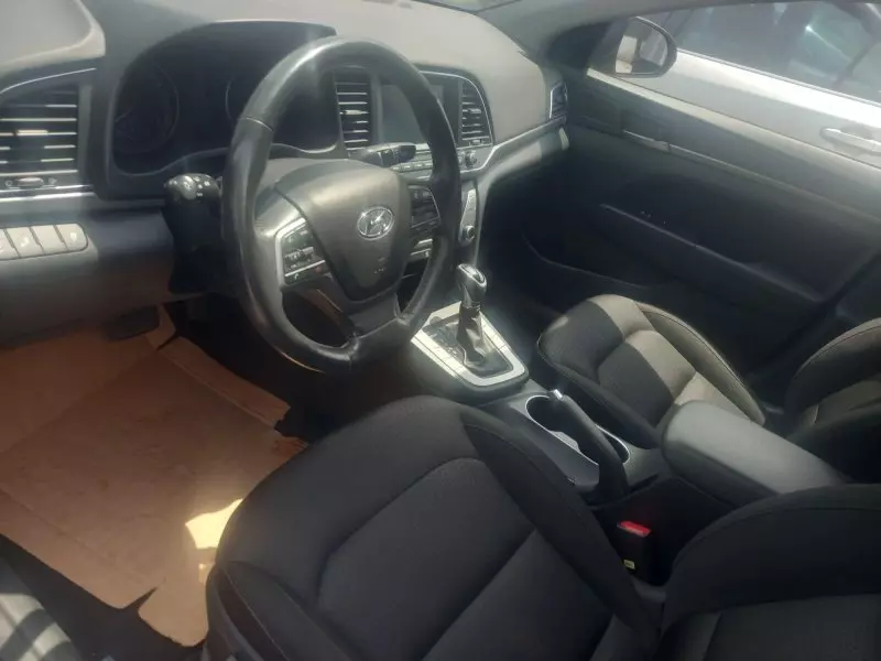 Hyundai Elantra   - 2018