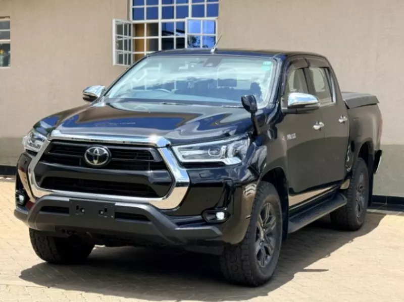 Toyota Hilux   - 2020
