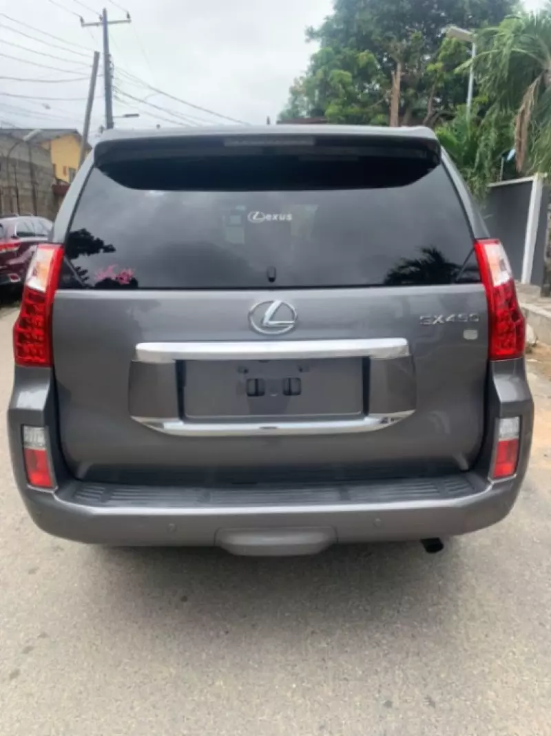 Lexus GX 460   - 2011