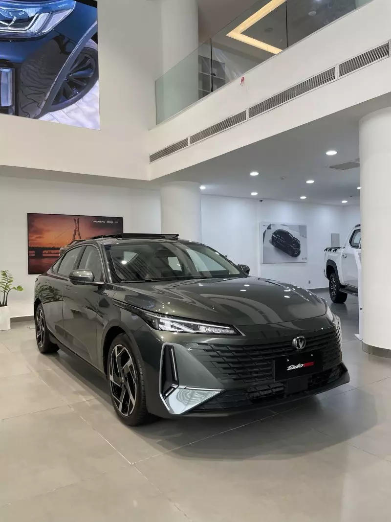 CHANGAN Eado plus   - 2025