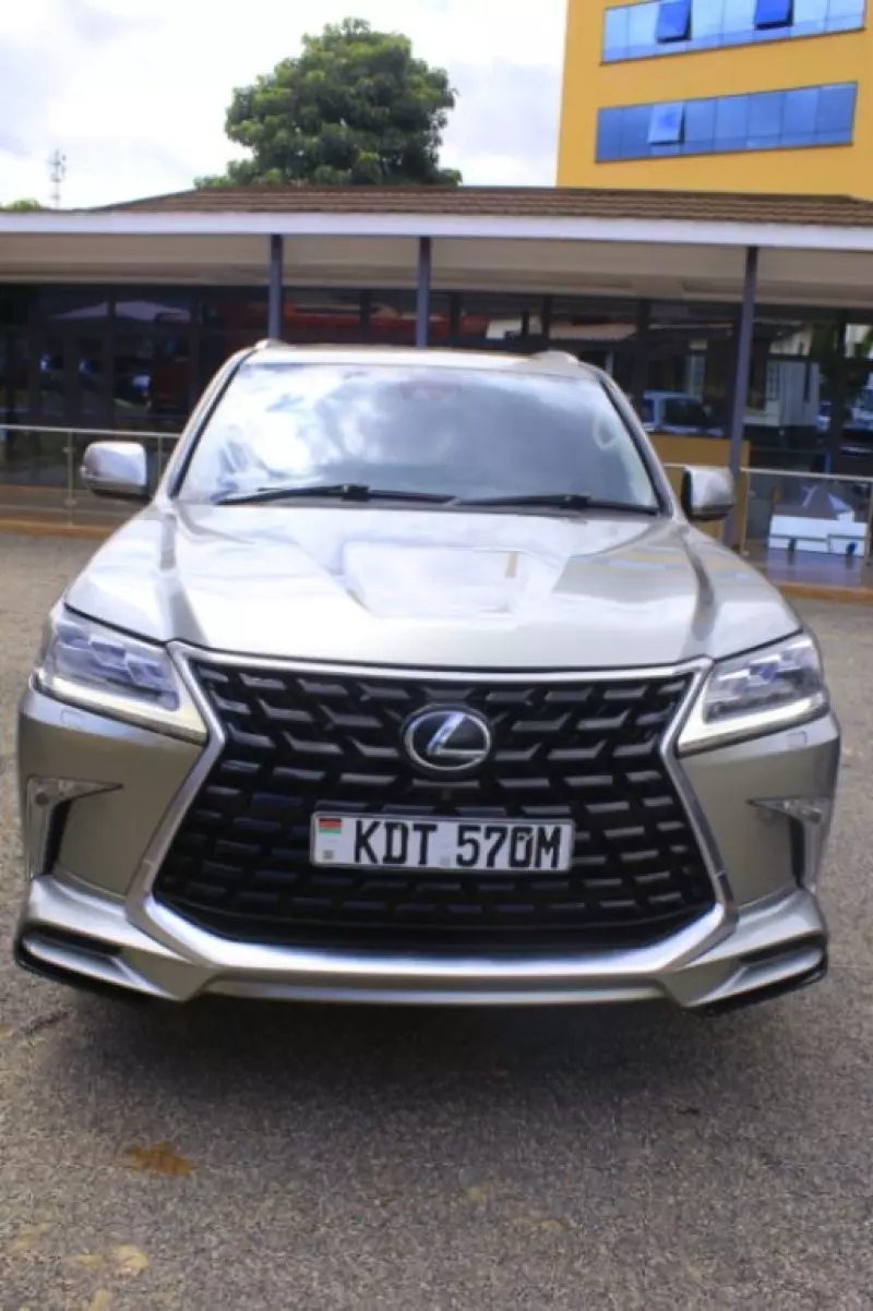 Lexus LX 570   - 2016