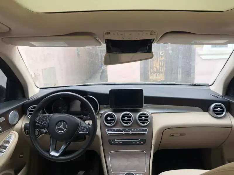 Mercedes-Benz GLC 300   - 2018