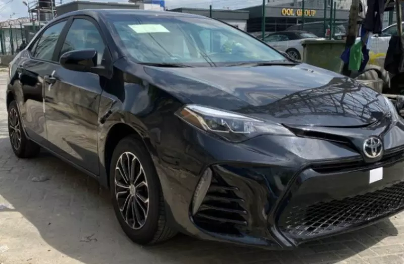 Toyota Corolla   - 2015