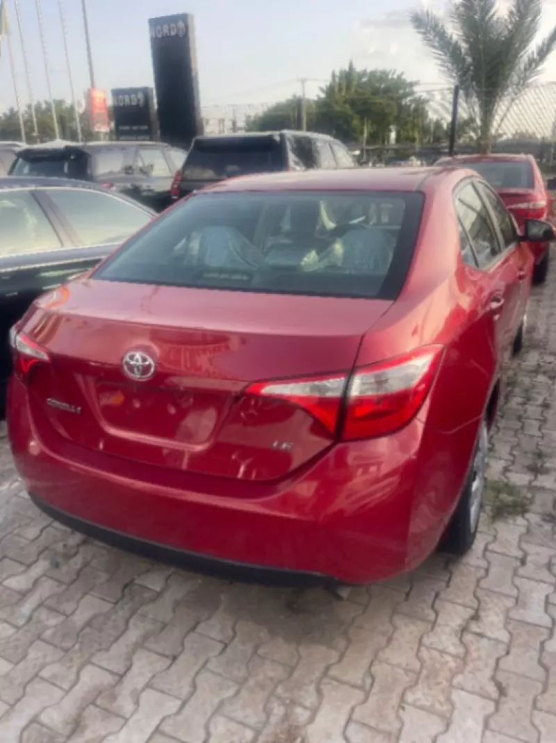 Toyota corolla   - 2015