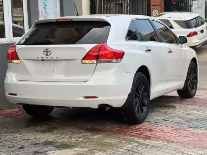 Toyota Venza   - 2013