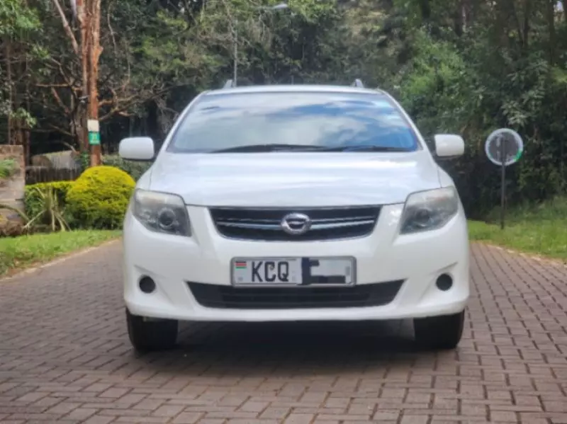 Toyota Fielder    - 2010